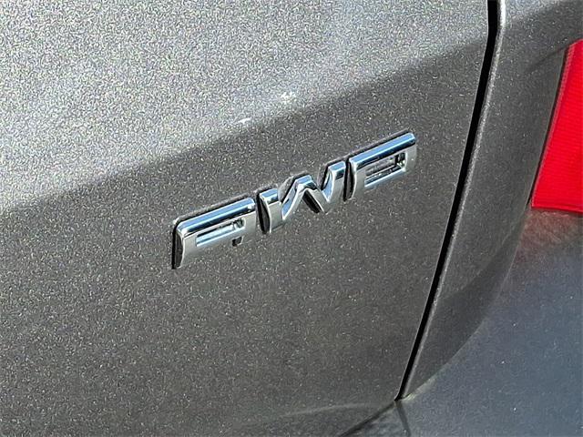 Photo of 2025 Carbonized Gray Metallic Ford Escape