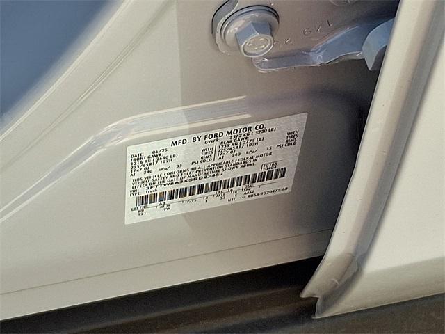 Photo of 2025 Space White Metallic Ford Maverick