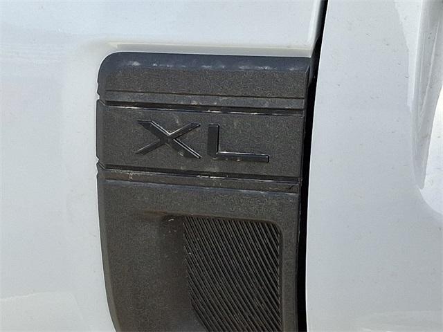 Photo of 2025 Space White Metallic Ford Maverick