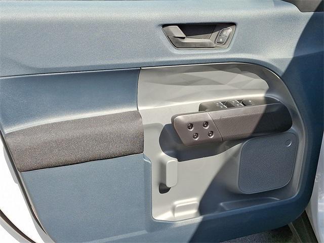 Photo of 2025 Space White Metallic Ford Maverick