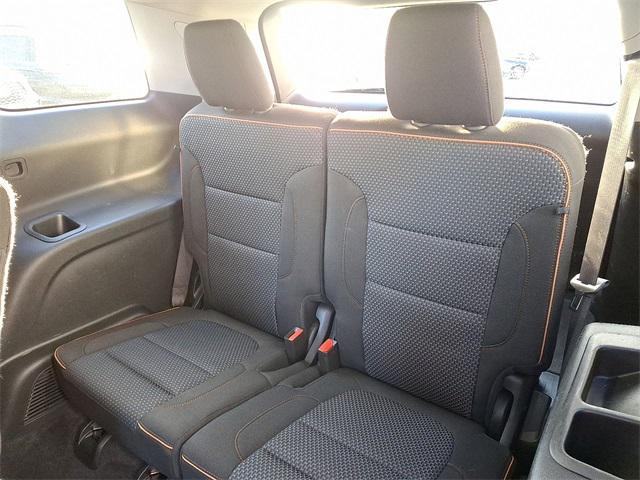 Photo of 2021 Summit White GMC Acadia