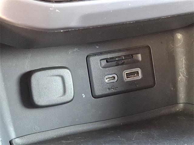 Photo of 2021 Summit White GMC Acadia