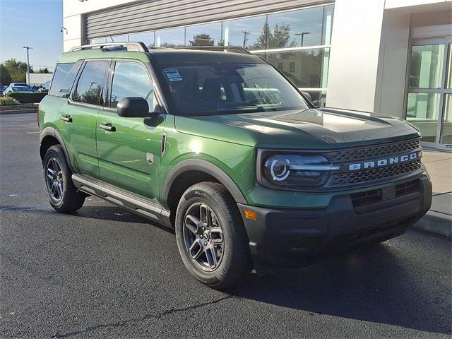 Photo of 2025 Eruption Green Metallic Ford Bronco Sport