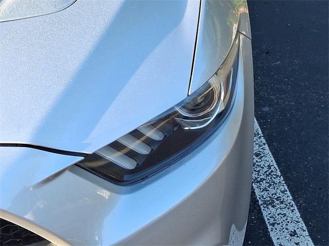 Photo of 2017 Ingot Silver Metallic Ford Mustang