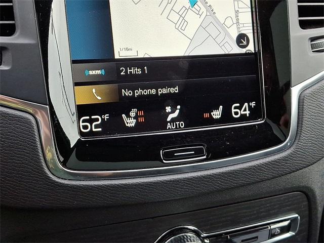 Photo of 2020 Onyx Black Metallic Volvo XC90