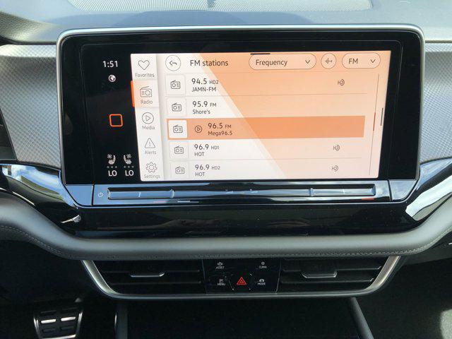 Photo of 2025 Pure Gray Volkswagen Atlas