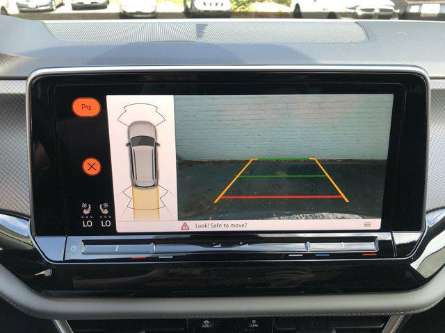 Photo of 2025 Pure Gray Volkswagen Atlas