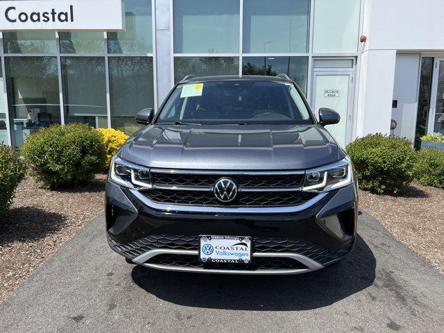 Photo of 2022 Platinum Gray Metallic Volkswagen Taos