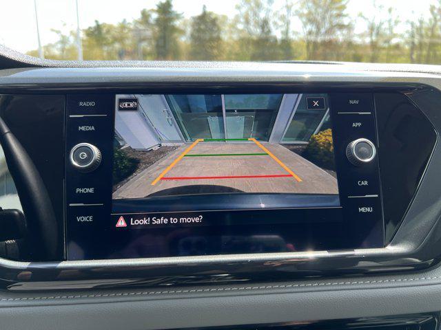 Photo of 2022 Platinum Gray Metallic Volkswagen Taos