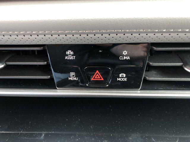 Photo of 2025 Deep Black Pearl Volkswagen Atlas