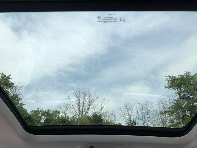 Photo of 2025 Pure White Volkswagen Tiguan