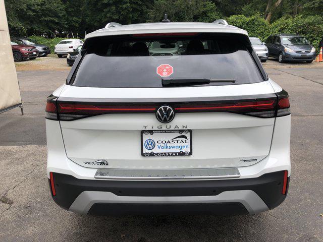 Photo of 2025 Pure White Volkswagen Tiguan