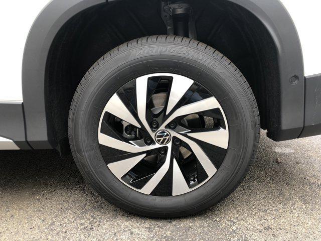 Photo of 2025 Pure White Volkswagen Tiguan