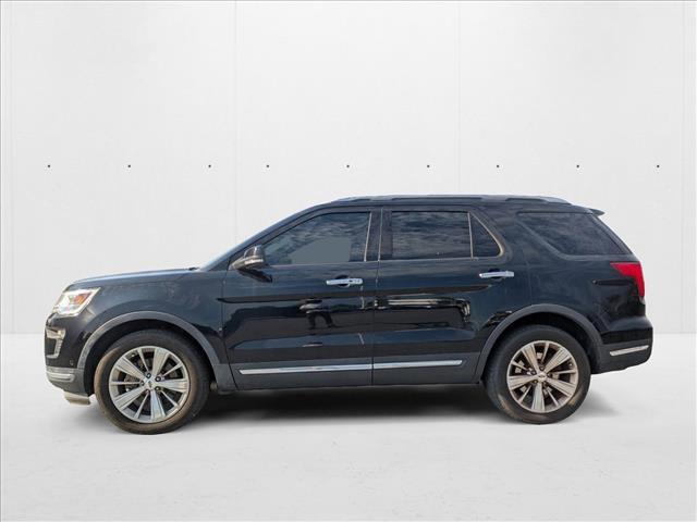 Photo of 2018 Shadow Black Ford Explorer