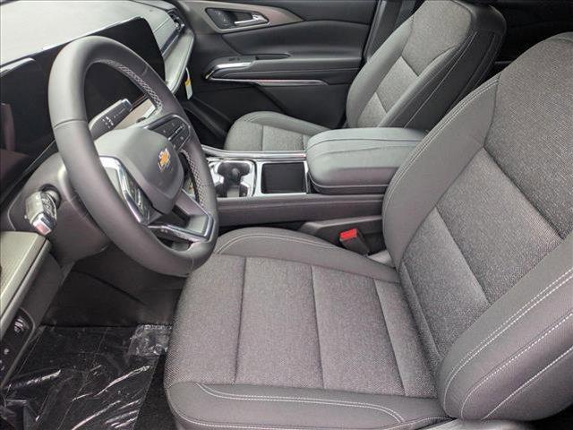 Photo of 2025 Lakeshore Blue Metallic Chevrolet Traverse