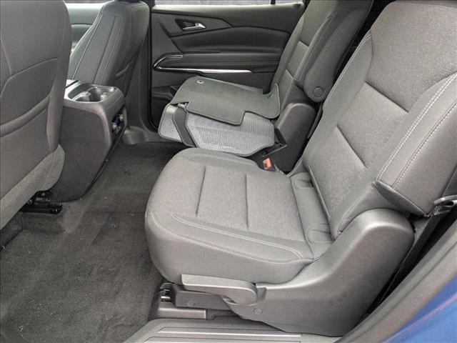Photo of 2025 Lakeshore Blue Metallic Chevrolet Traverse