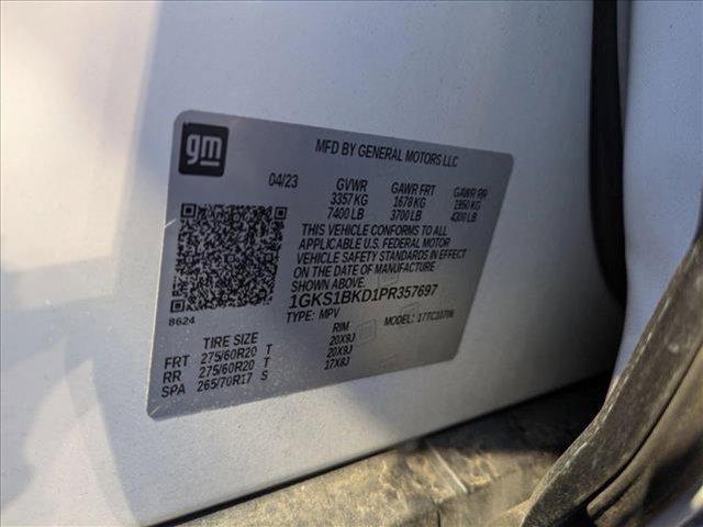 Photo of 2023 Summit White GMC Yukon