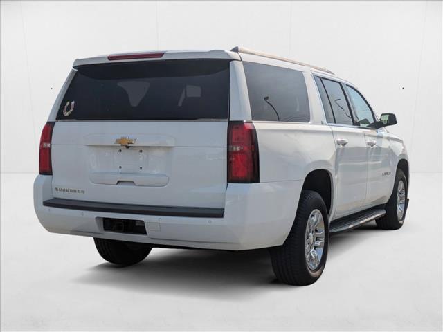 Photo of 2019 Summit White Chevrolet Suburban