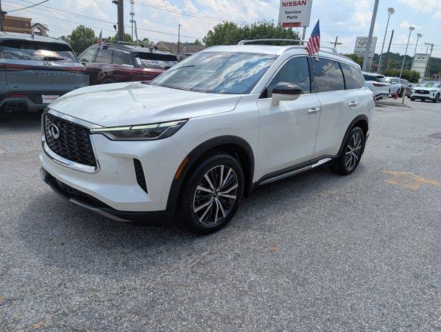 Photo of 2023 Majestic White INFINITI QX60