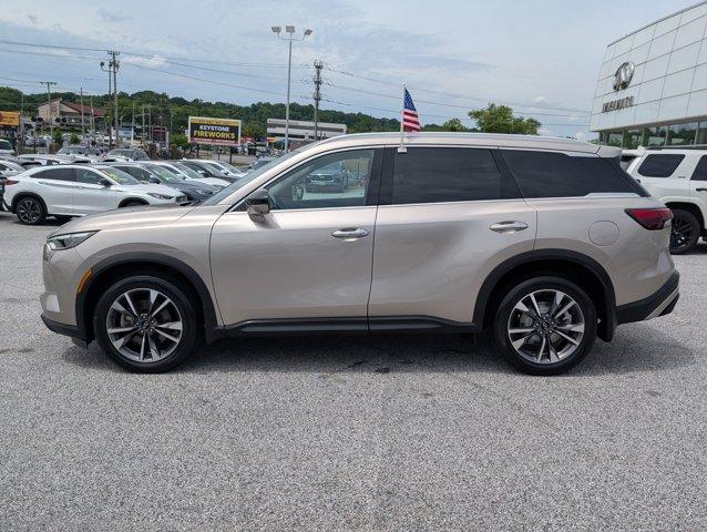Photo of 2023 Warm Titanium INFINITI QX60