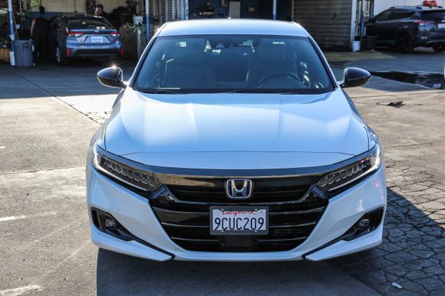 Photo of 2022 Platinum White Pearl Honda Accord Hybrid