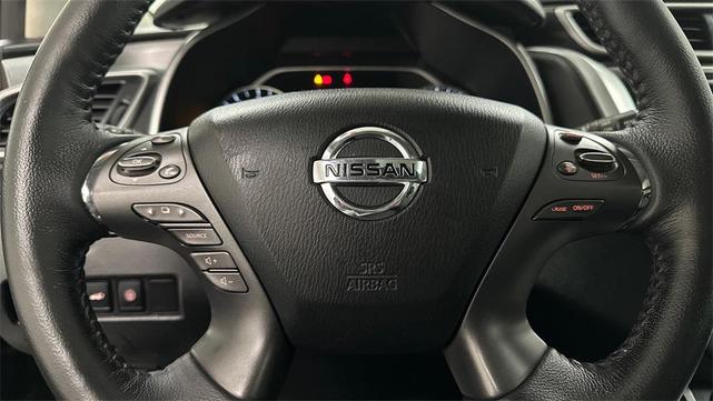 Photo of 2022 Magnetic Black Pearl Nissan Murano