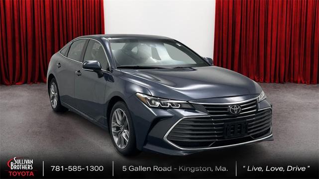 Photo of 2019 Harbor Gray Metallic Toyota Avalon