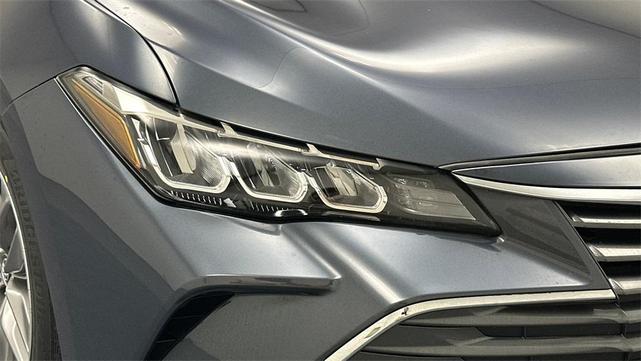 Photo of 2019 Harbor Gray Metallic Toyota Avalon