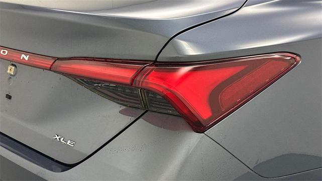 Photo of 2019 Harbor Gray Metallic Toyota Avalon