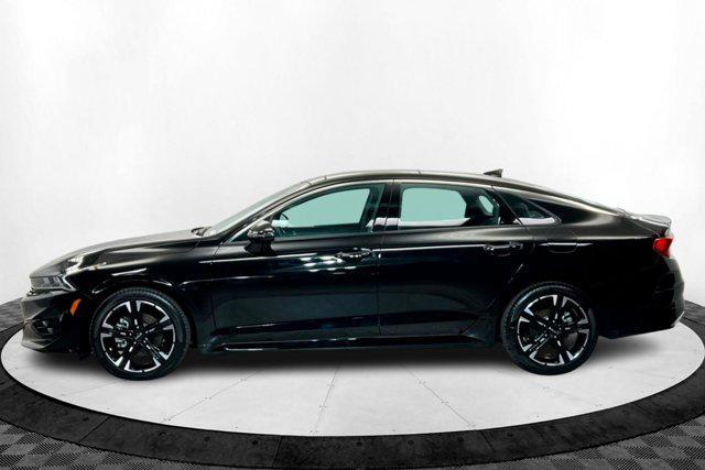 Photo of 2022 Ebony Black Kia K5