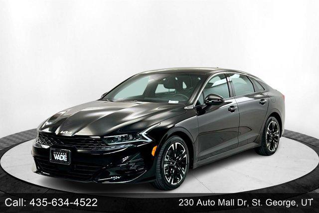 Photo of 2022 Ebony Black Kia K5