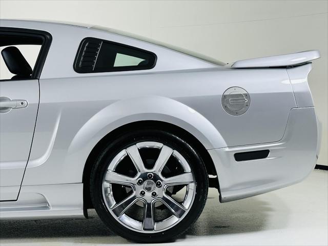 Photo of 2006 Satin Silver Metallic Ford Mustang