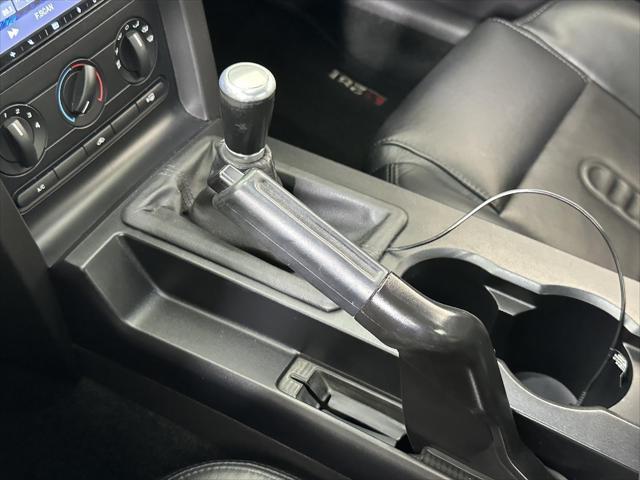 Photo of 2006 Satin Silver Metallic Ford Mustang