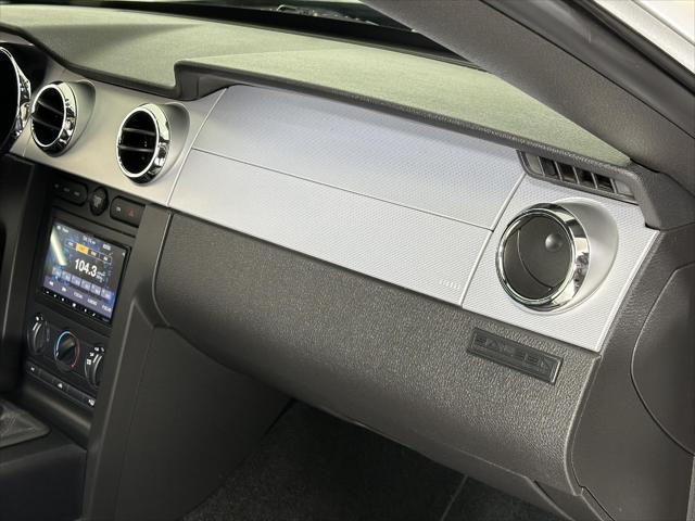 Photo of 2006 Satin Silver Metallic Ford Mustang