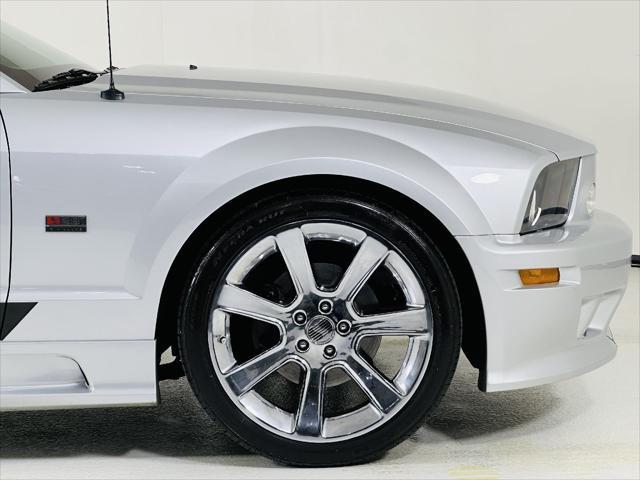 Photo of 2006 Satin Silver Metallic Ford Mustang