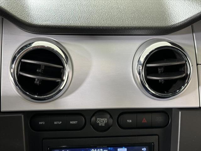 Photo of 2006 Satin Silver Metallic Ford Mustang