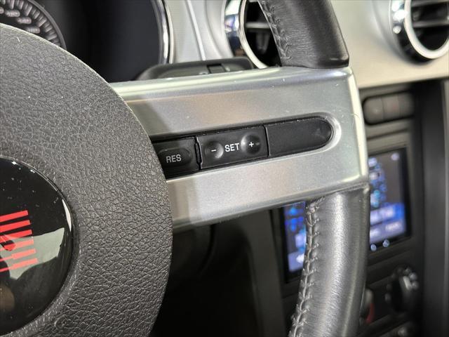 Photo of 2006 Satin Silver Metallic Ford Mustang