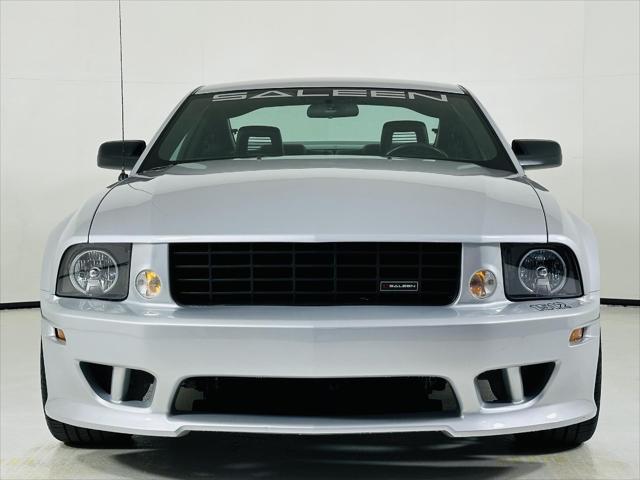 Photo of 2006 Satin Silver Metallic Ford Mustang