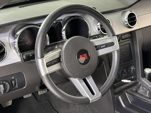 Photo of 2006 Satin Silver Metallic Ford Mustang