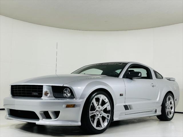 Photo of 2006 Satin Silver Metallic Ford Mustang