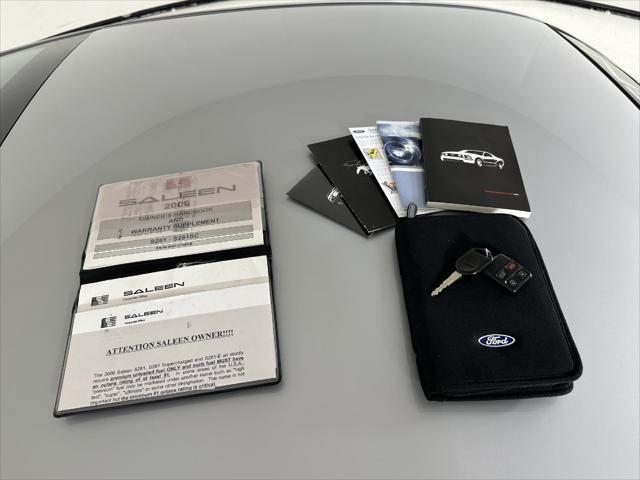Photo of 2006 Satin Silver Metallic Ford Mustang