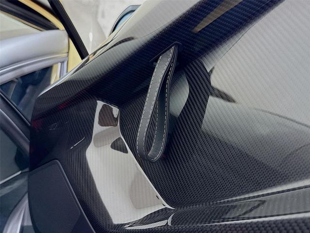 Photo of 2019 Oro Elios Metallic Lamborghini Aventador SVJ