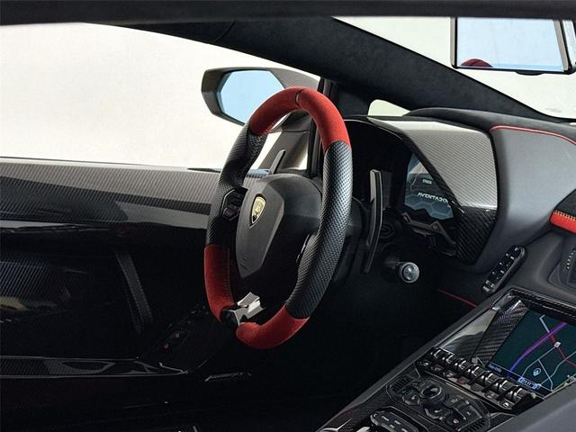 Photo of 2019 Oro Elios Metallic Lamborghini Aventador SVJ