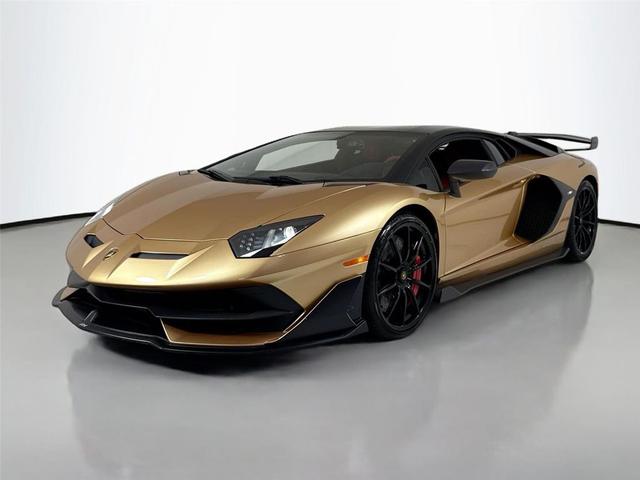 Photo of 2019 Oro Elios Metallic Lamborghini Aventador SVJ