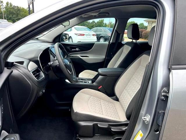 Photo of 2023 Gray Chevrolet Equinox