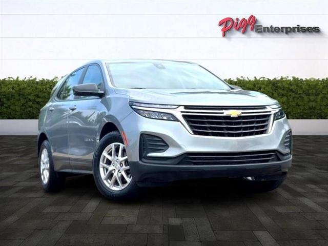 Photo of 2023 Gray Chevrolet Equinox