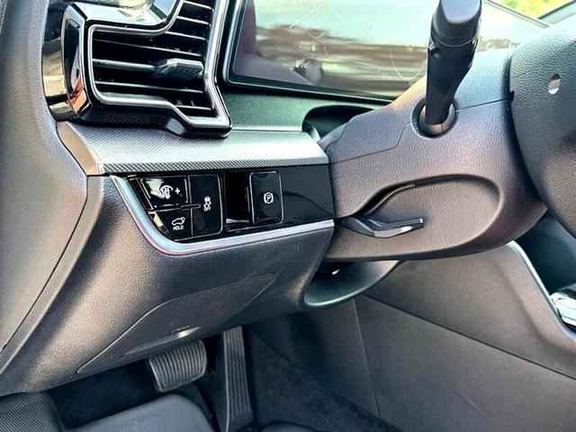 Photo of 2025 Gray Kia Sportage