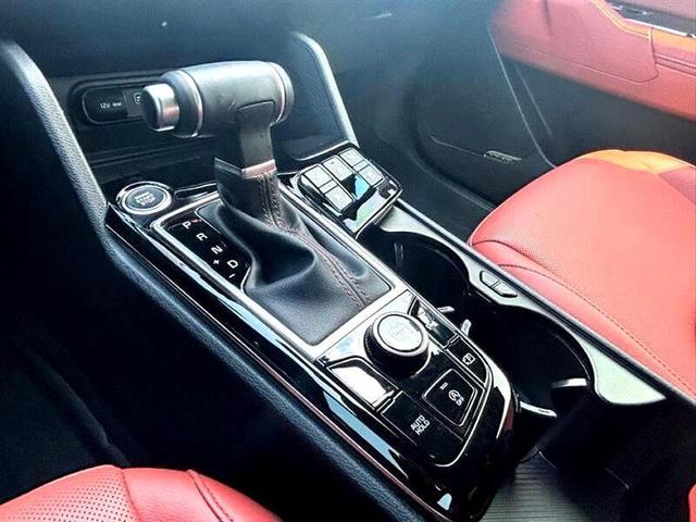 Photo of 2025 Gray Kia Sportage