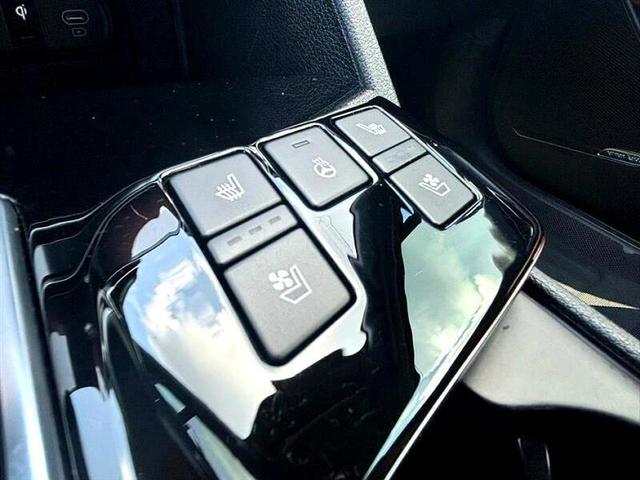 Photo of 2025 Gray Kia Sportage
