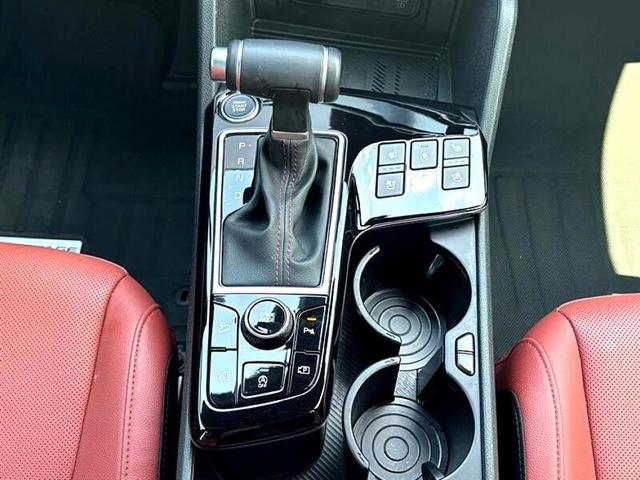 Photo of 2025 Gray Kia Sportage